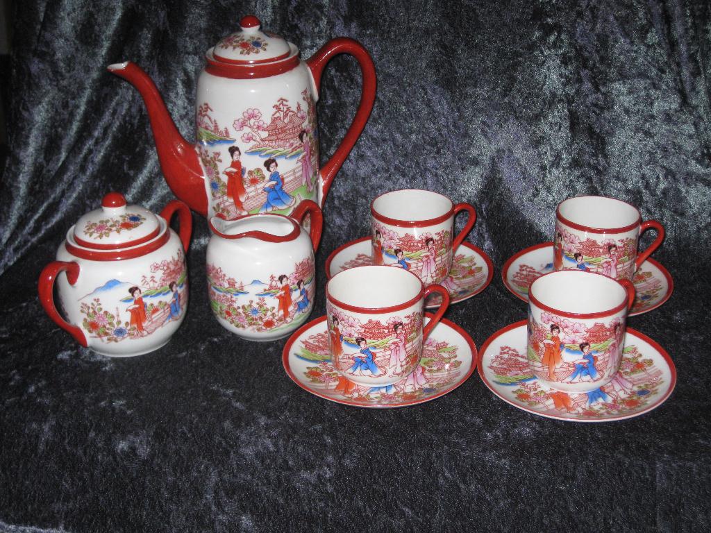 Japanse Porselein Theeservies Mount Fuji en Geisha’s, Antiek en Kunst, Ophalen