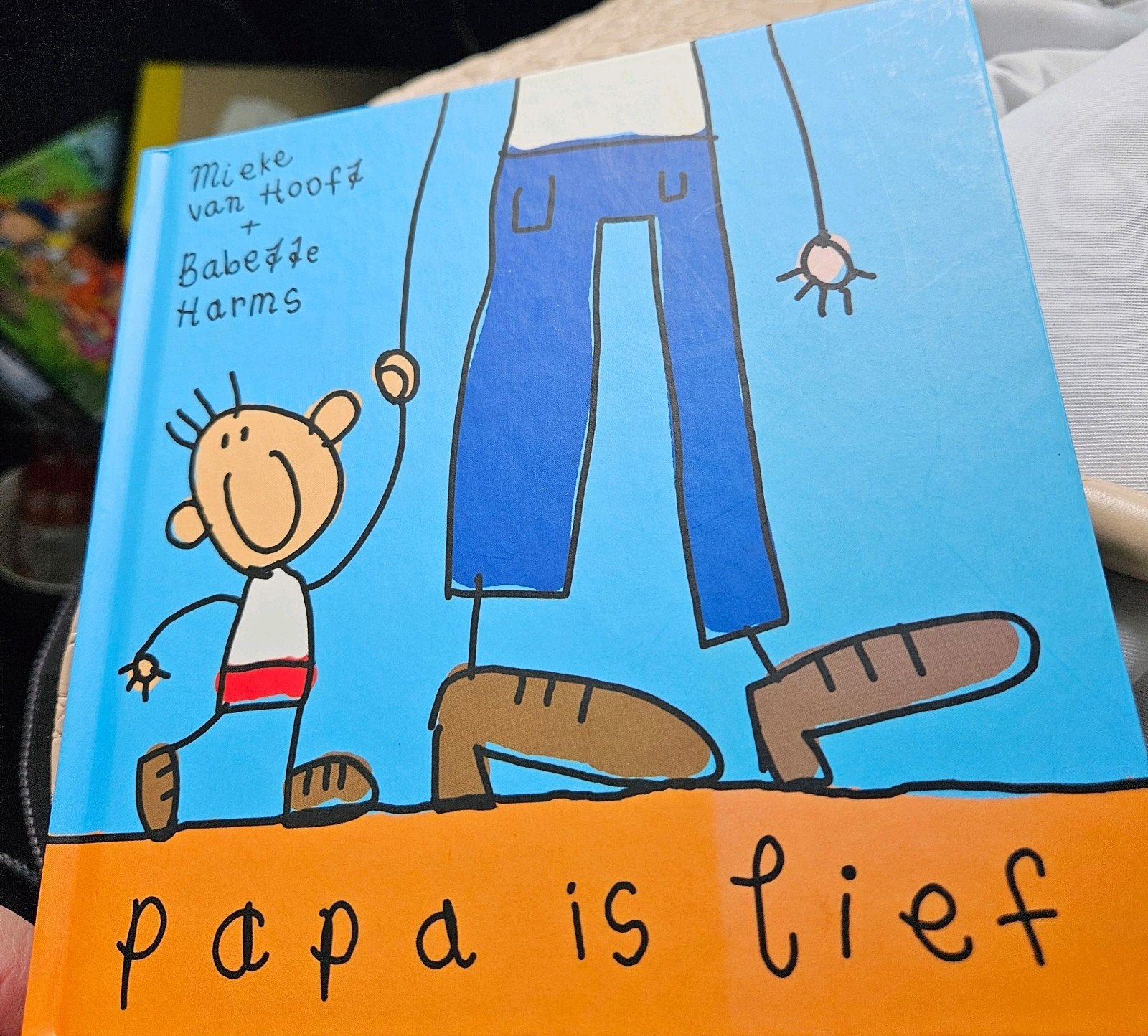 Papa is Lief - Mieke van Hooft & Babette Harms, Boeken, Ophalen of Verzenden, Zo goed als nieuw, Mieke van Hooft, Babette Harms