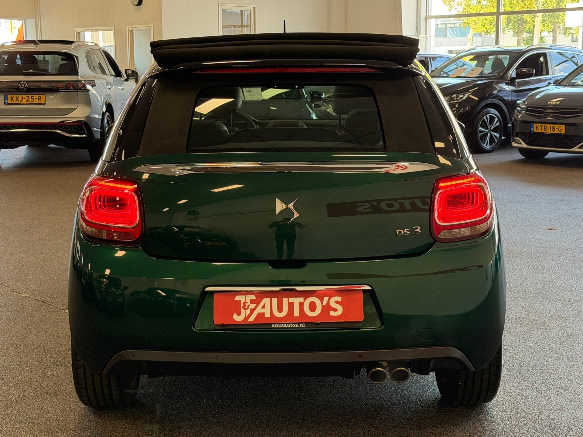 Citroen DS 3 Cabrio 1.2 PureTech Shine| NAVIGATIE, CAMERA, C, Auto's, Voorwielaandrijving, Gebruikt, Euro 6, 1199 cc