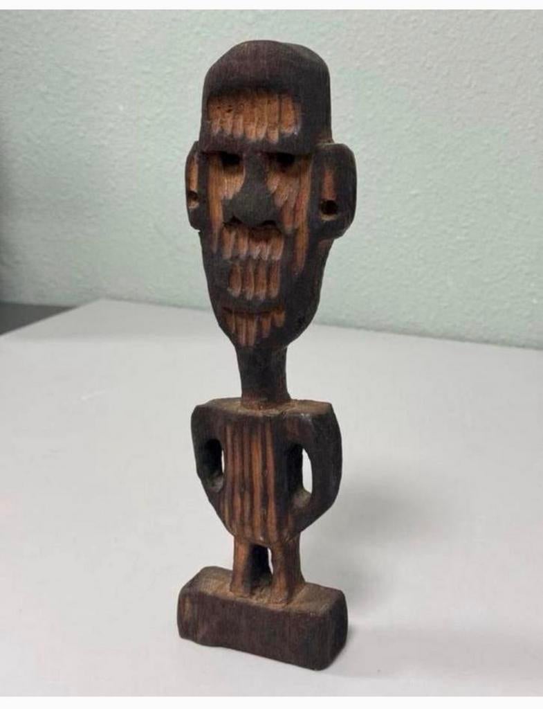 Oud sculptuur hout gesneden houten voorouderbeeld afrika, Houtsnijwerk, Ophalen of Verzenden, 20 - 50 cm, Hout