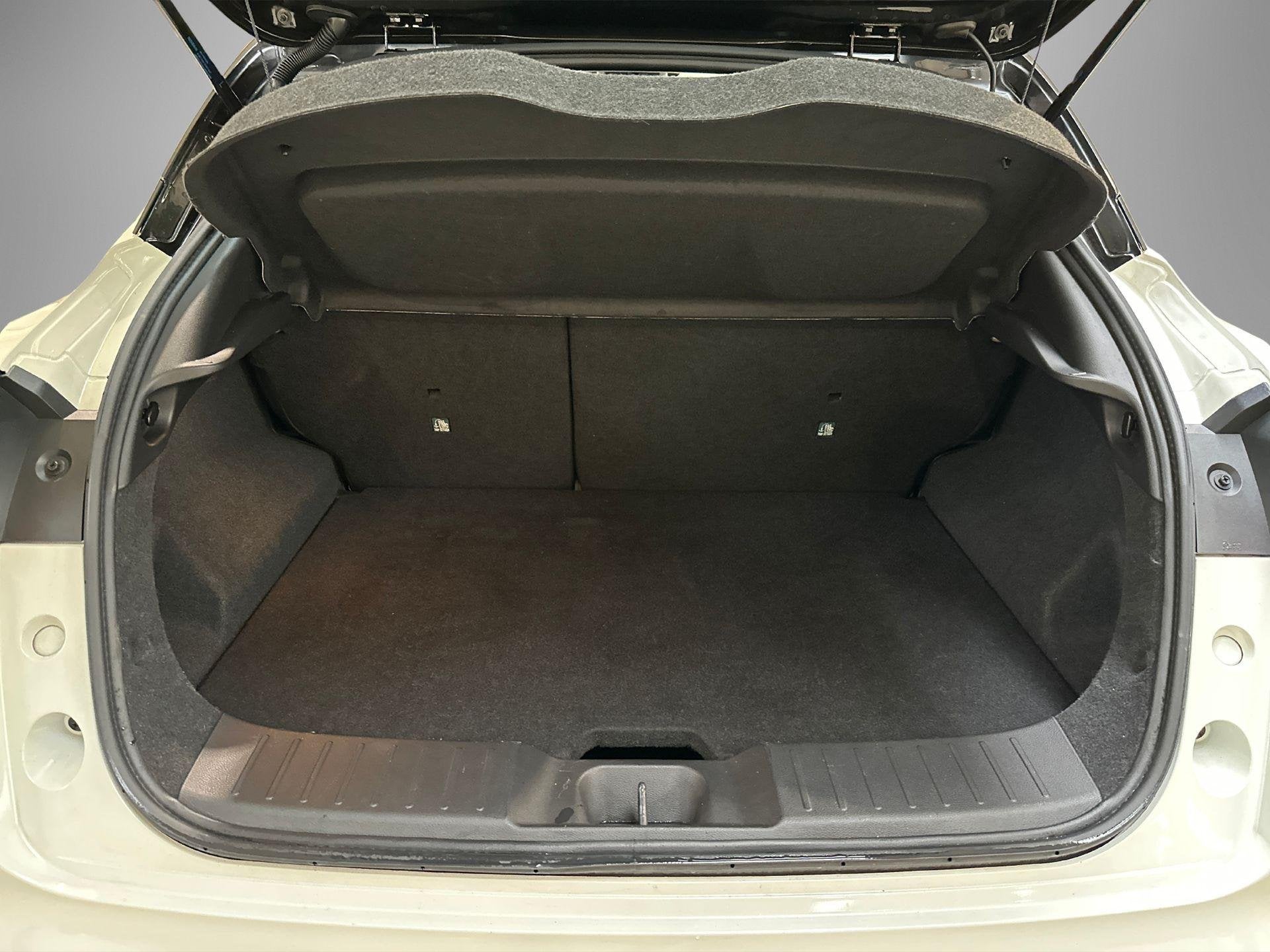 Foto 23 van Nissan Juke 1.0 DIG-T Tekna 114PK | Automaat | BOSE Audio |