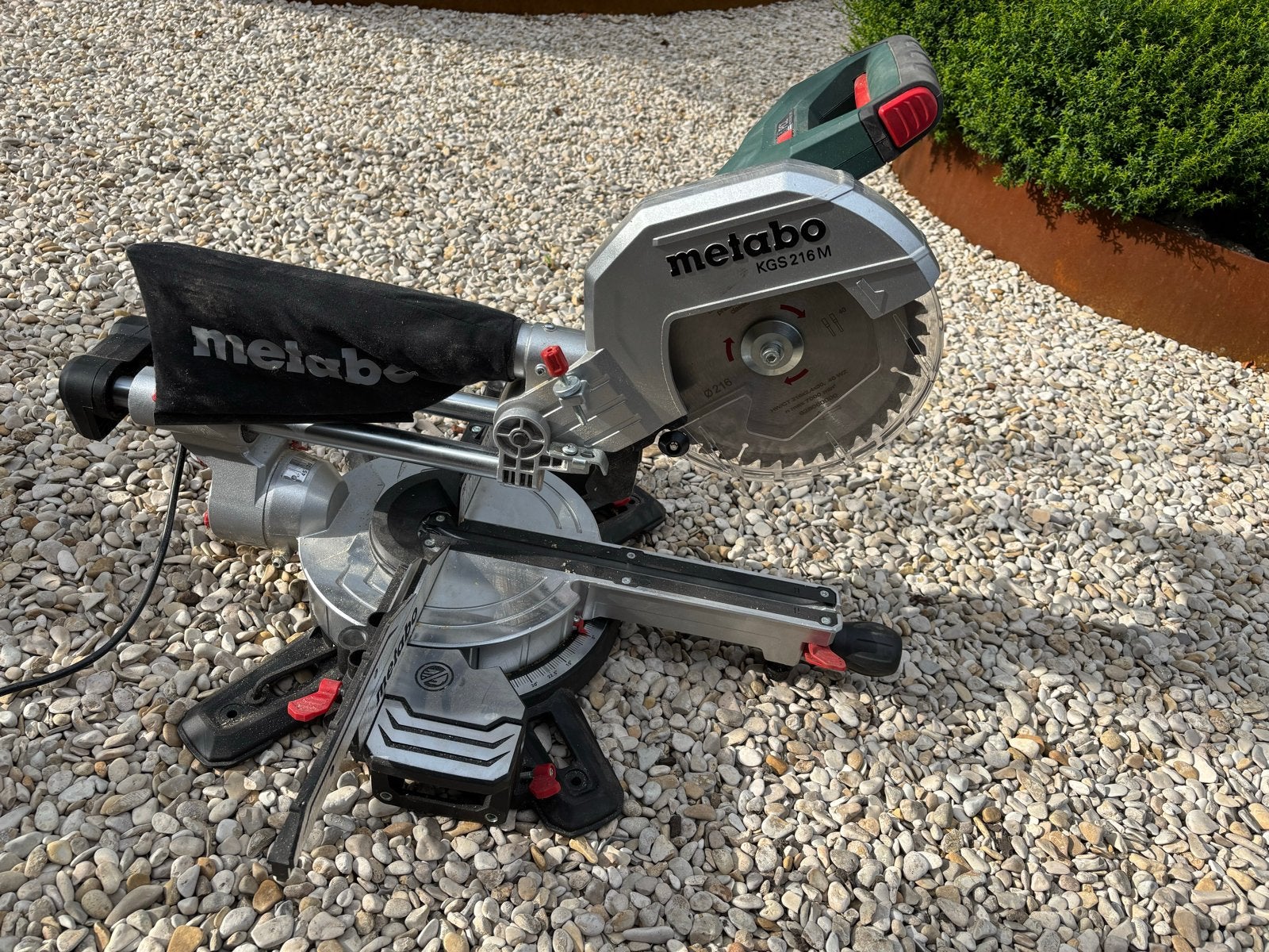 Metabo Afkortzaag KGS 216 M met trekfunctie, 70 mm of meer, Nieuw, Ophalen of Verzenden, Afkortzaag