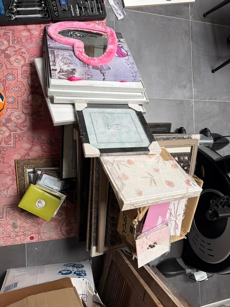 Partij lijsten en overig - Ruim 30 stuks, diverse maten, Huis en Inrichting, Woonaccessoires | Lijsten, Ophalen, Nieuw, Overige materialen