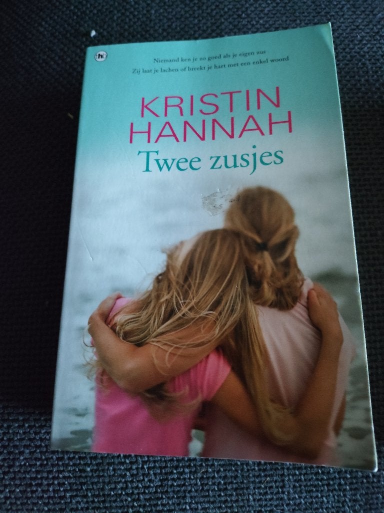 Kristin Hannah Twee Zusjes, Ophalen of Verzenden, Zo goed als nieuw, Kristin Hannah