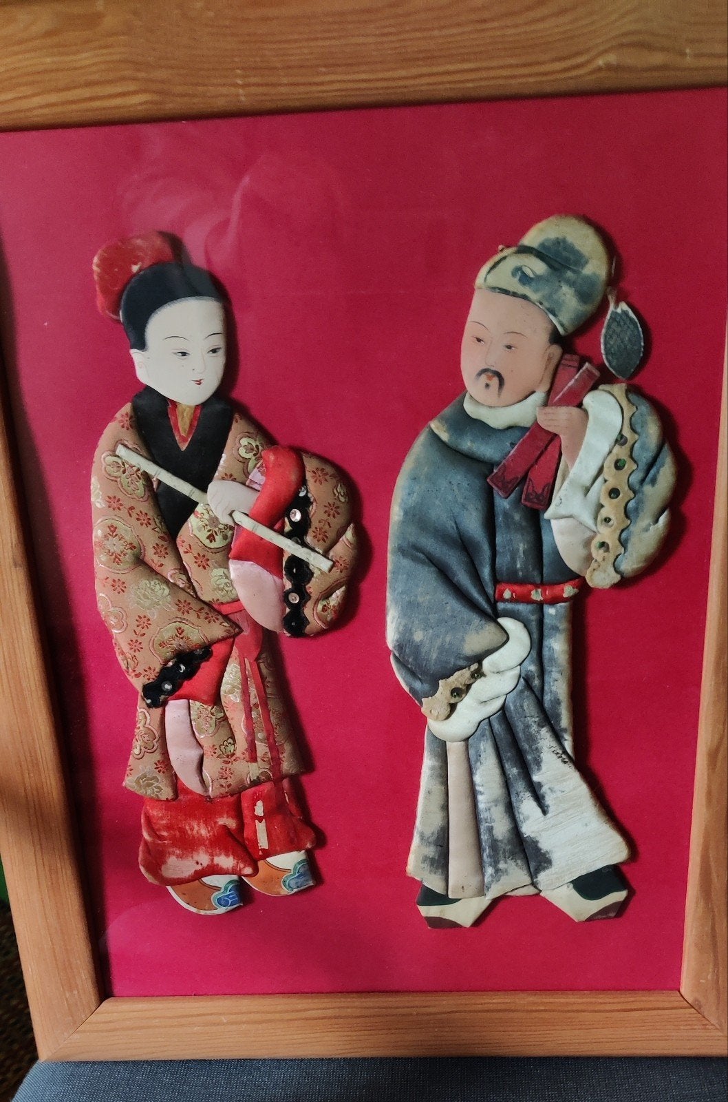 Antieke Chinese zijden poppen in lijst, Antiek en Kunst, Ophalen