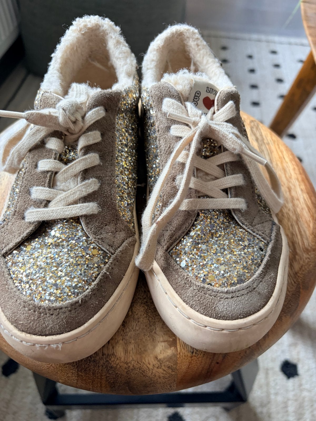 Zara sneakers met glitters en teddy voering - Maat 33, Kinderen en Baby's, Ophalen of Verzenden, Zo goed als nieuw, Meisje, Schoenen