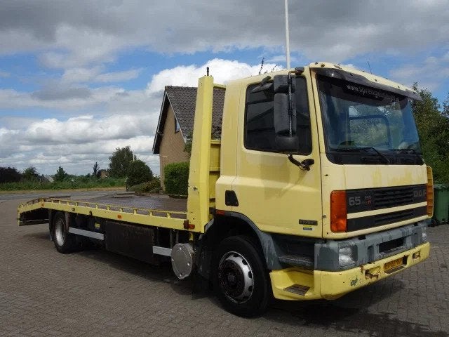 DAF AE65NC 240 ATI ,OPRIJBAK 7.75 METER (bj 1996), Auto's, Euro 2, Achterwielaandrijving, Geel, Bedrijf