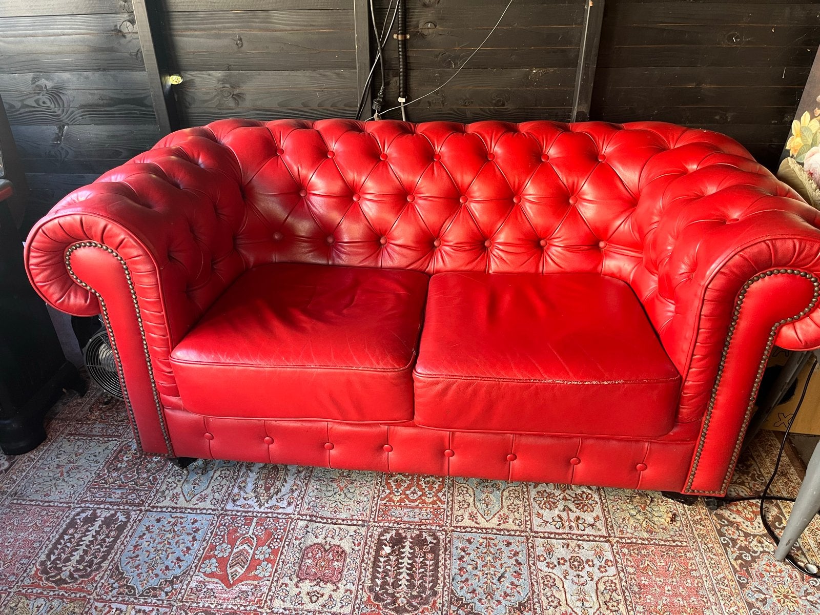 Rood Leren Chesterfield Tweepersoonsbank, Ophalen, Gebruikt, 150 tot 200 cm, Tweepersoons