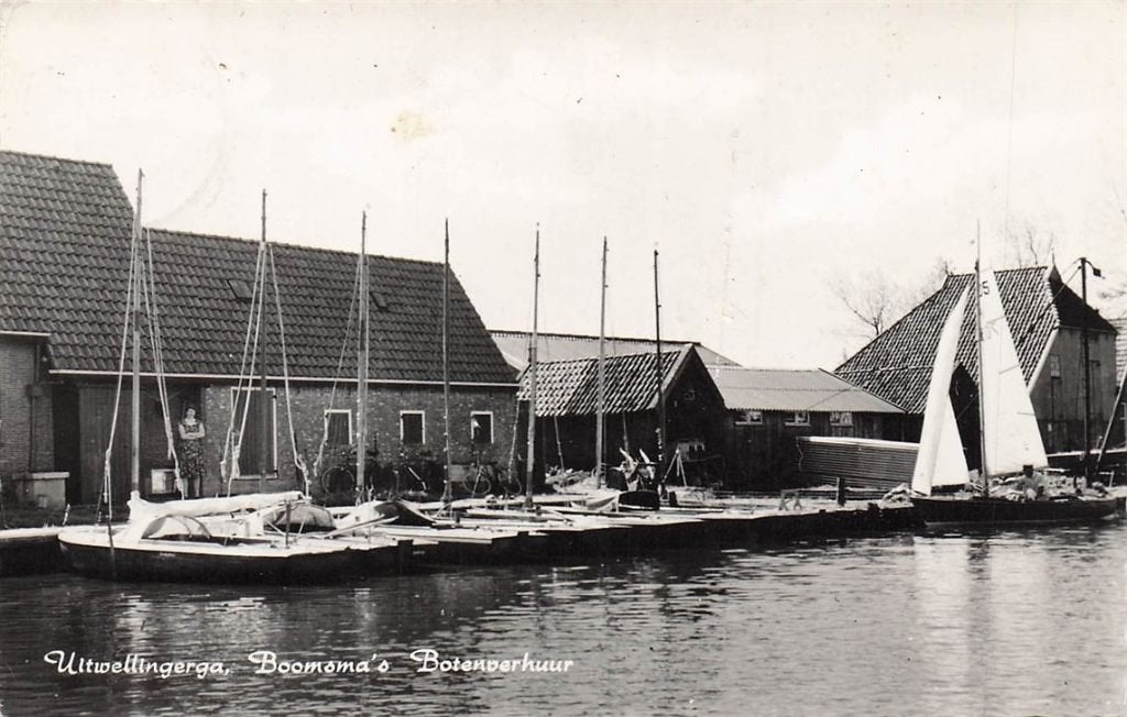 703-432-043 Uitwellingerga Boomsma's Botenverhuur, Ophalen of Verzenden, Voor 1920, Friesland