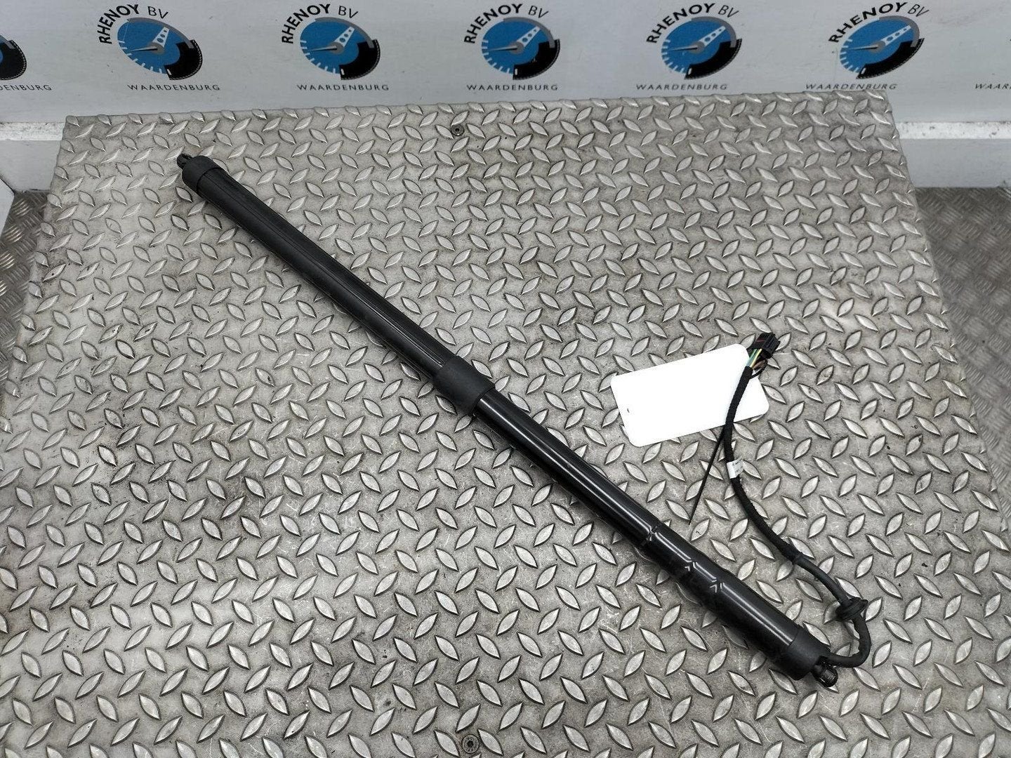 LANDROVER RANGE ROVER SPORT ACHTERKLEP GASVEER / ELEKTRISCHE, Ophalen of Verzenden, Gebruikt, Stiba lid