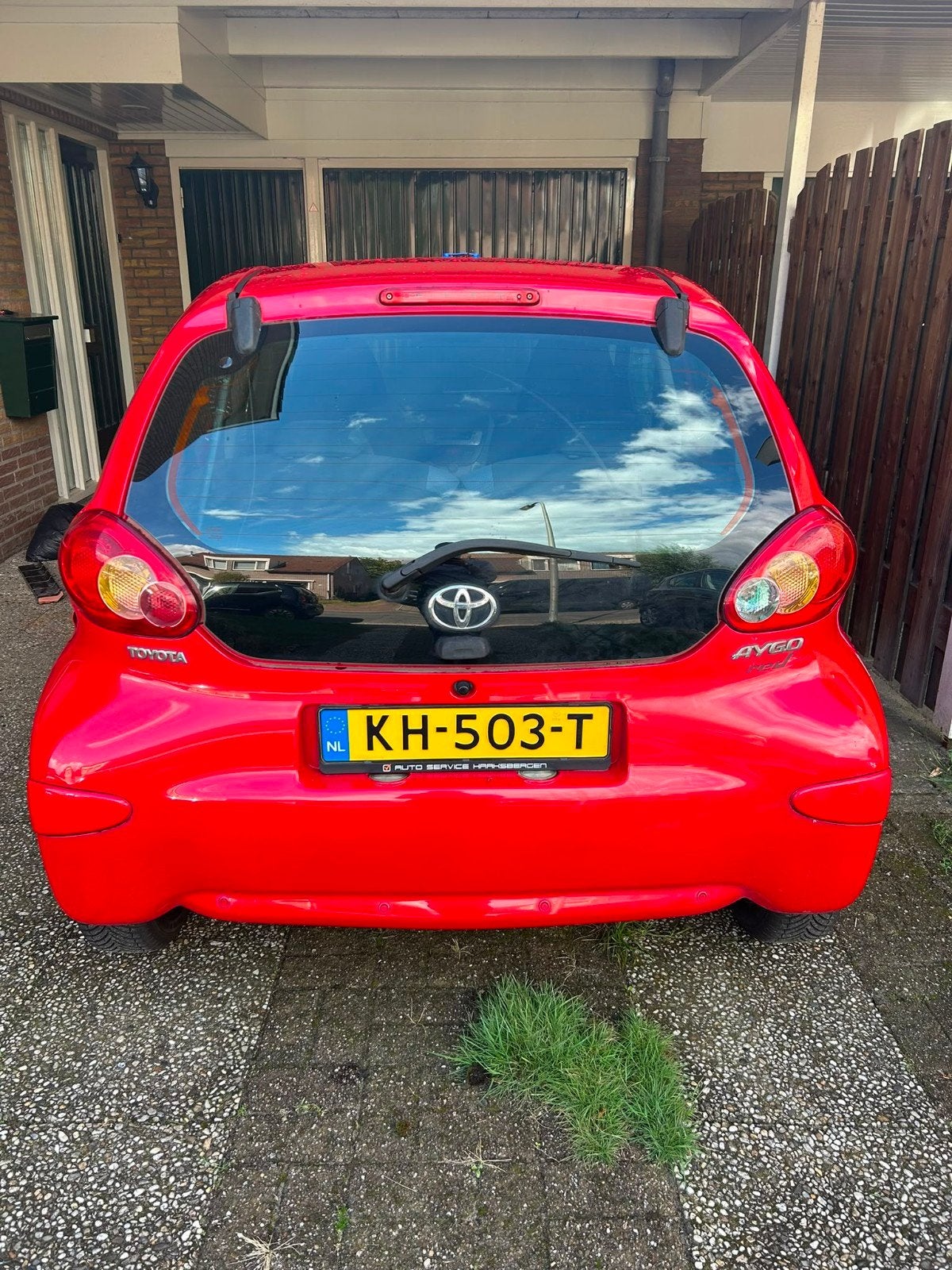 Toyota Aygo 1.0 12V Vvt-i 5DRS 2007 Rood, Ophalen