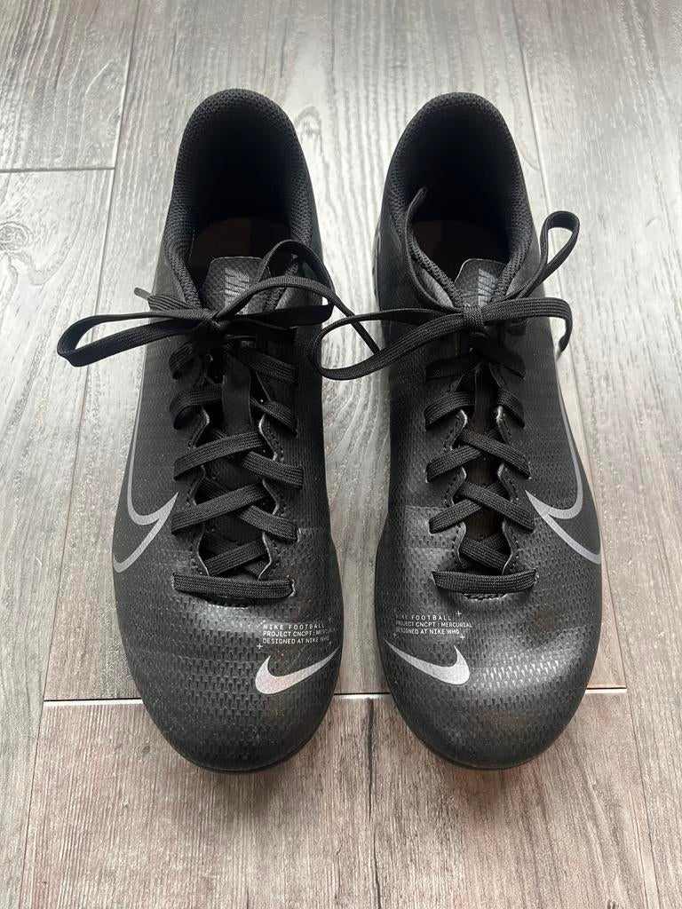 Nike mercurial voetbalschoenen 37,5, Maat XS of kleiner, Schoenen, Ophalen of Verzenden, Zo goed als nieuw