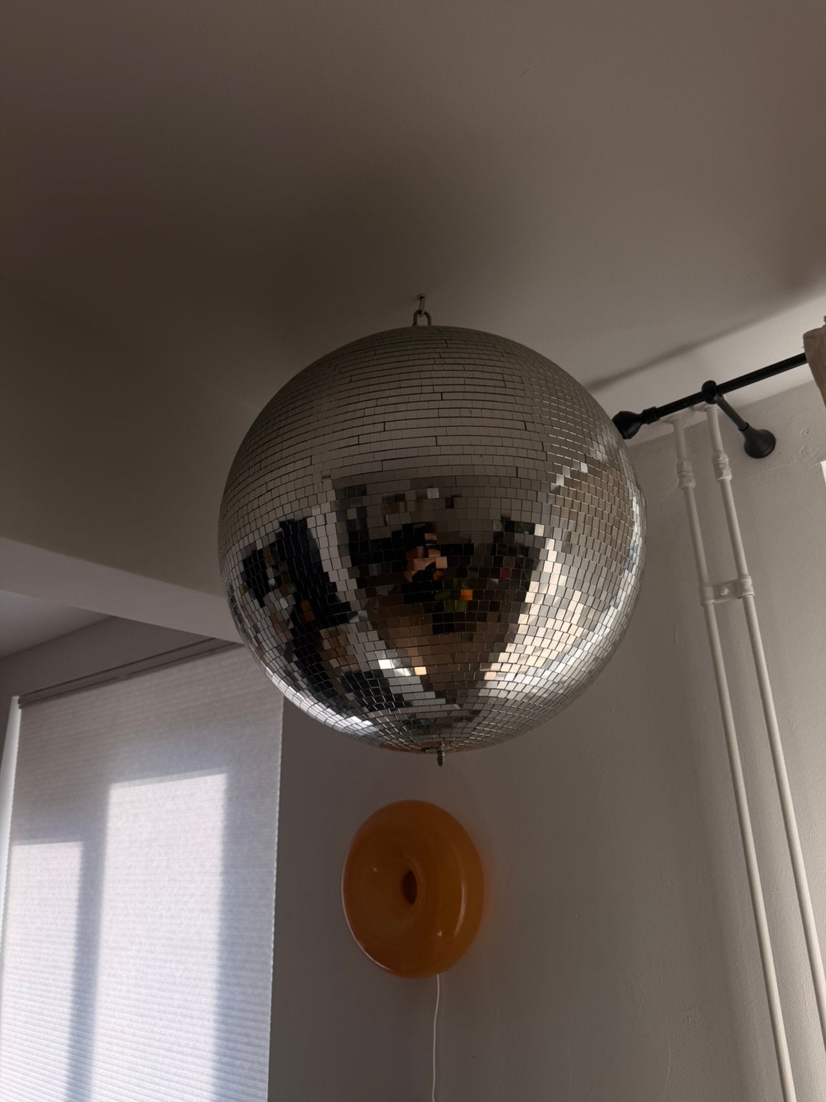 Grote discobal met spotlight en motor, Ophalen, Zo goed als nieuw