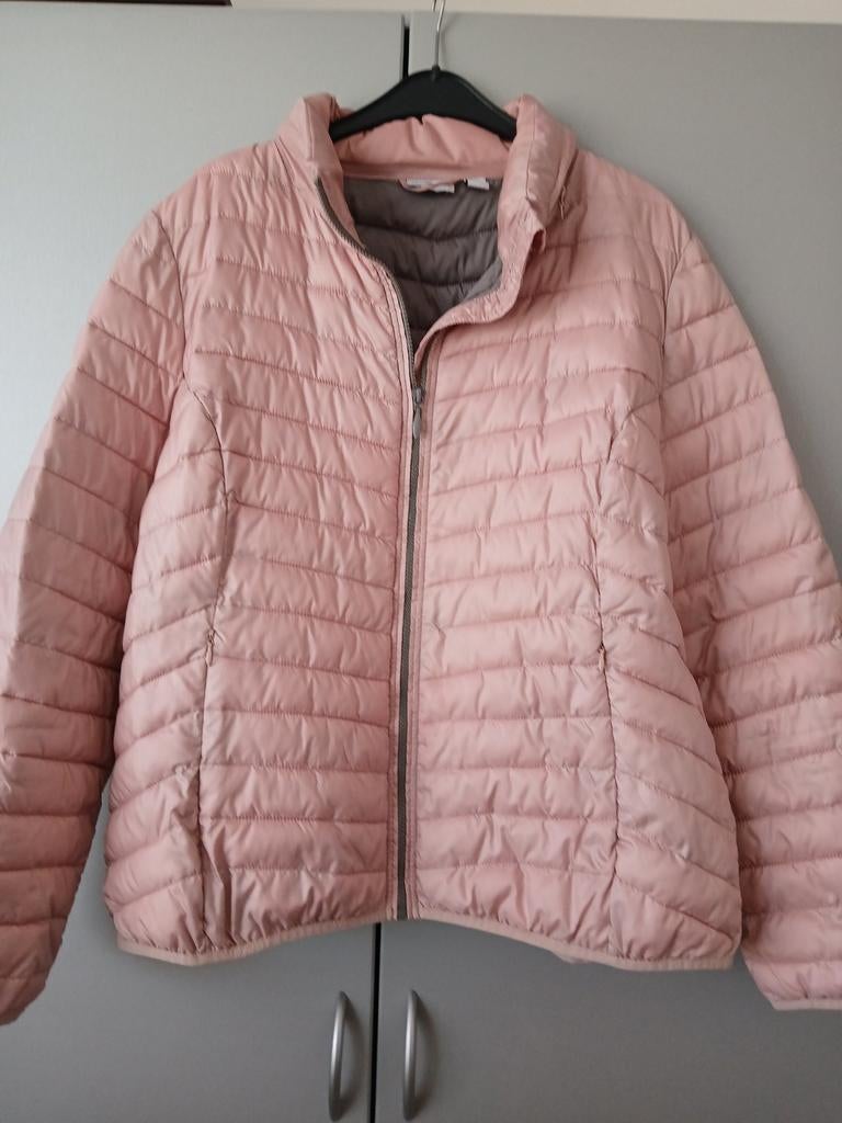 Jas maat XL met capuchon in de kraag, Ophalen, Zo goed als nieuw, Maat 46/48 (XL) of groter