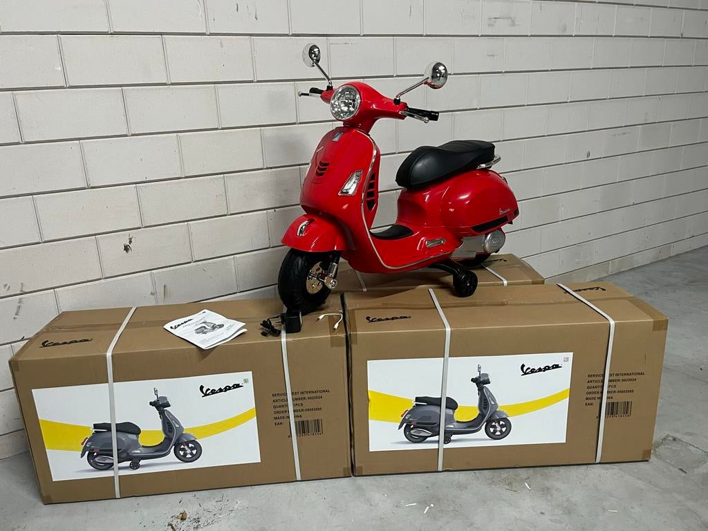Nieuwe elektrische kinder scooter Vespa GTS rood, Kinderen en Baby's, Speelgoed | Buiten | Accuvoertuigen, Ophalen of Verzenden