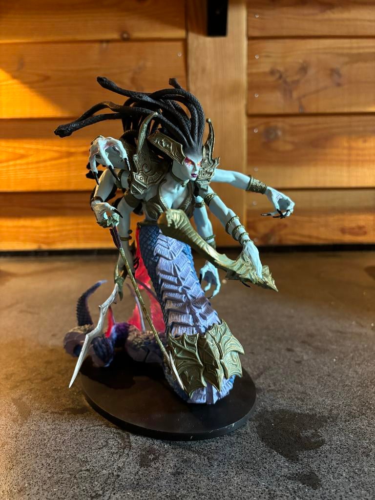 World of warcraft, Ophalen of Verzenden, Zo goed als nieuw, Groter dan 1:35, Figuur of Figuren