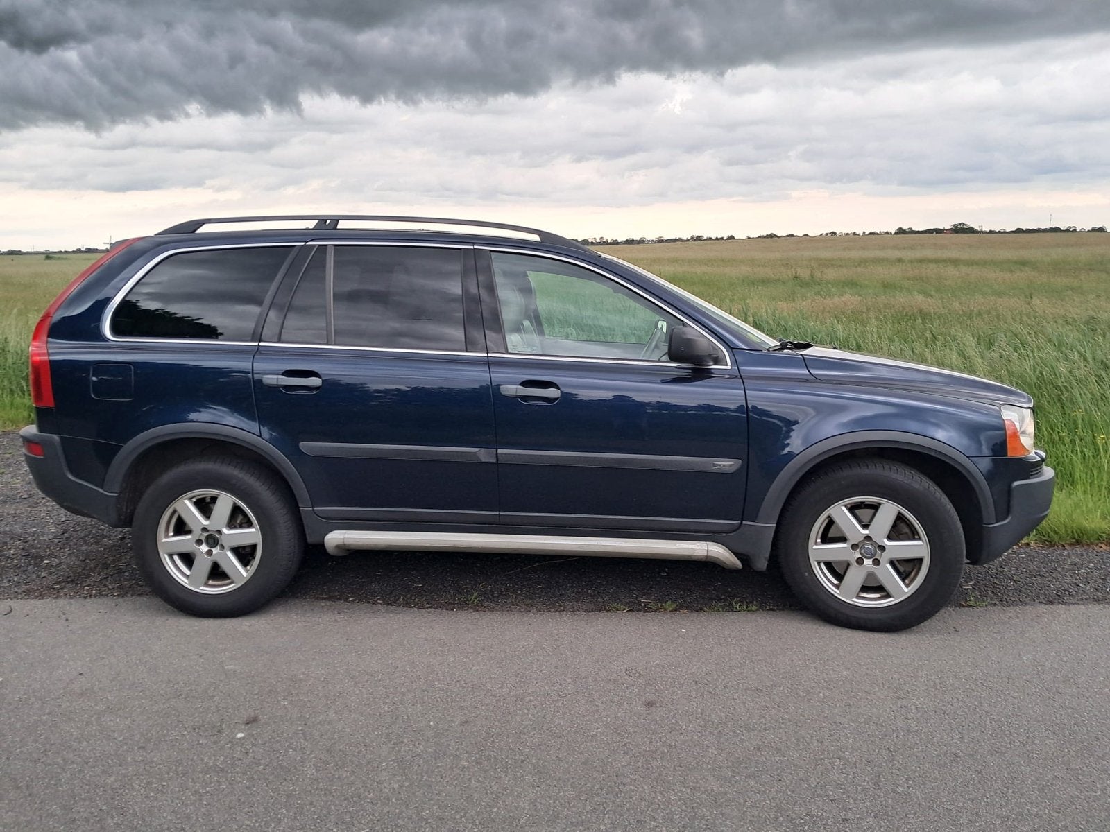 Volvo XC90 2.5 T Geartronic 2004 Blauw, Beige, Blauw, 7 stoelen, 2521 cc