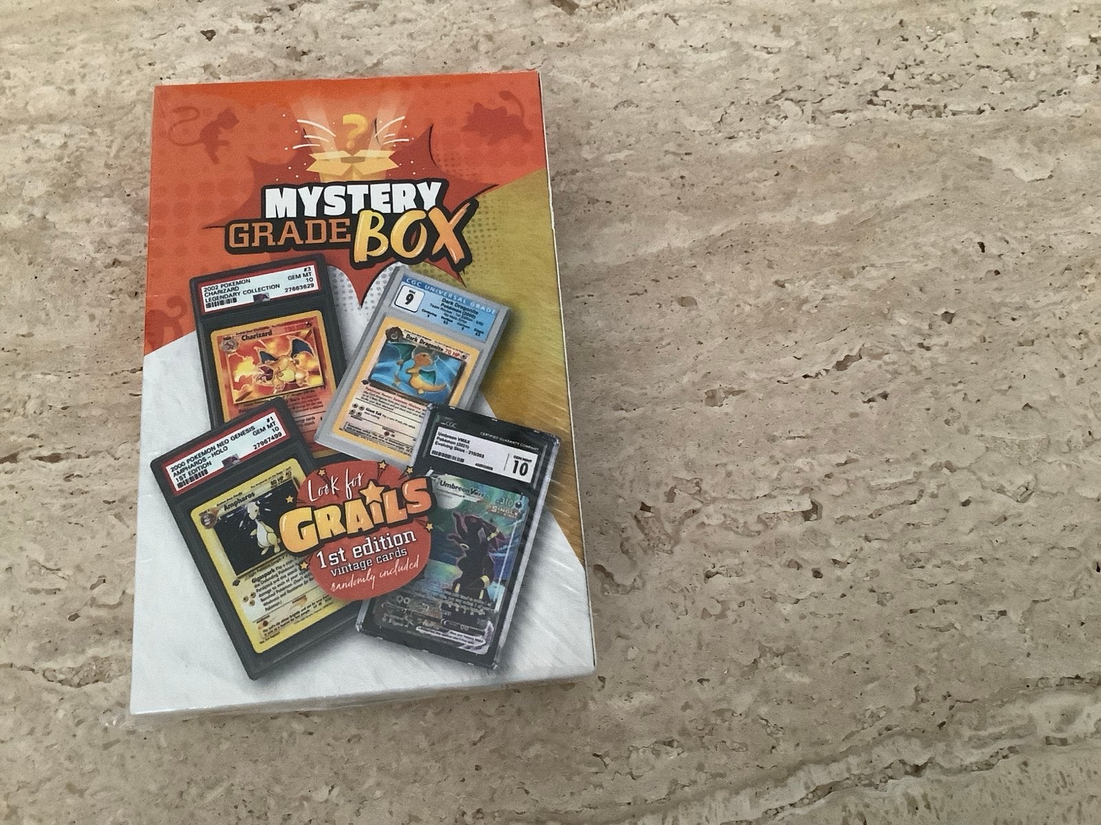 Mystery Grade Box - 1st Edition Vintage Kaarten, Hobby en Vrije tijd, Verzamelkaartspellen | Pokémon, Ophalen of Verzenden, Nieuw