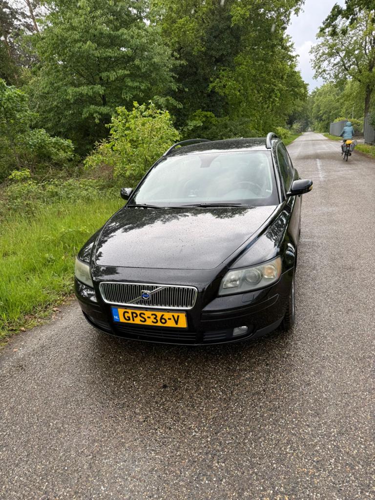 Volvo V50 2.5 T5 Geartronic 2005 Zwart, Auto's, Volvo, 700 kg, 10 km/l, Stationwagon, Particulier