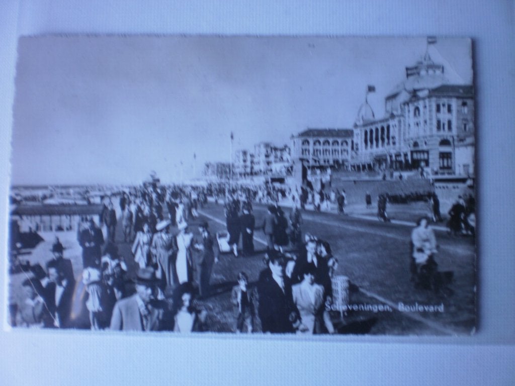Scheveningen - Boulevard- ansichtkaart, Ophalen of Verzenden, 1940 tot 1960, Ongelopen, Zuid-Holland