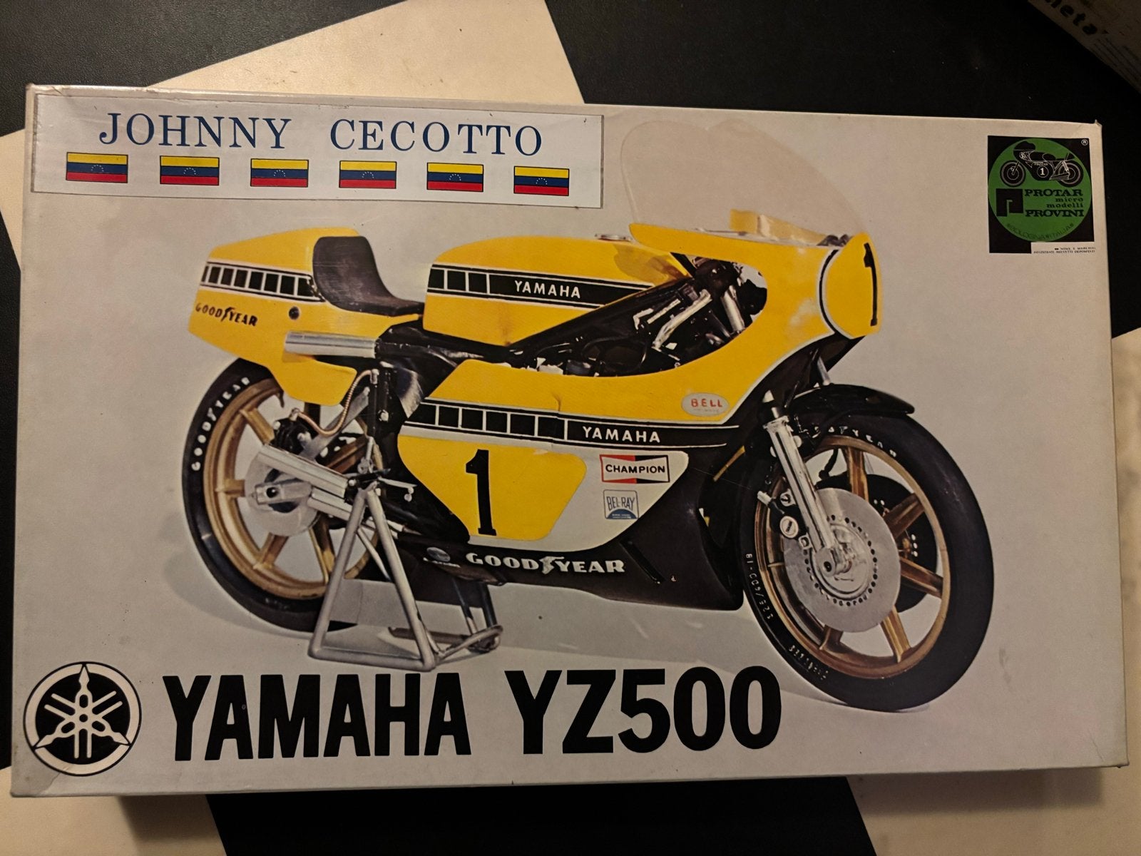 Protar 1/9 Yamaha YZR 500 Johnny Cecotto - Zeldzaam, Overige merken, Ophalen of Verzenden, Zo goed als nieuw, Groter dan 1:32