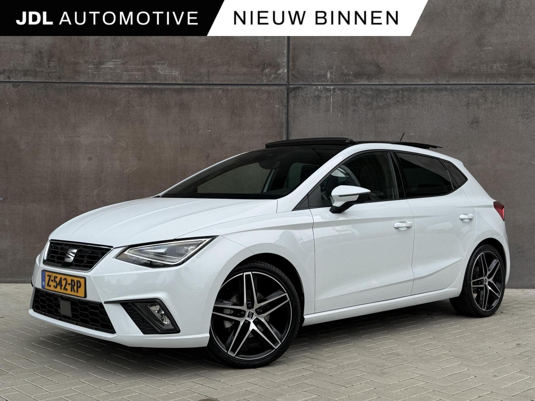 Seat Ibiza 1.0 EcoTSI FR Plus Connect | Panorama dak | Full, Auto's, Dealer onderhouden, Stof, Gebruikt, Met garantie (alle)
