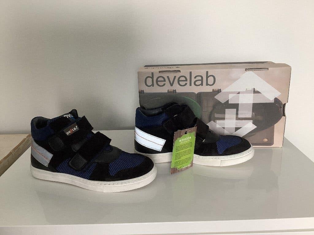 Develab stoere, jongens sneakers schoenen Maat:31 Nieuw, Develab stoere, jongens, Schoenen, Nieuw, Ophalen of Verzenden