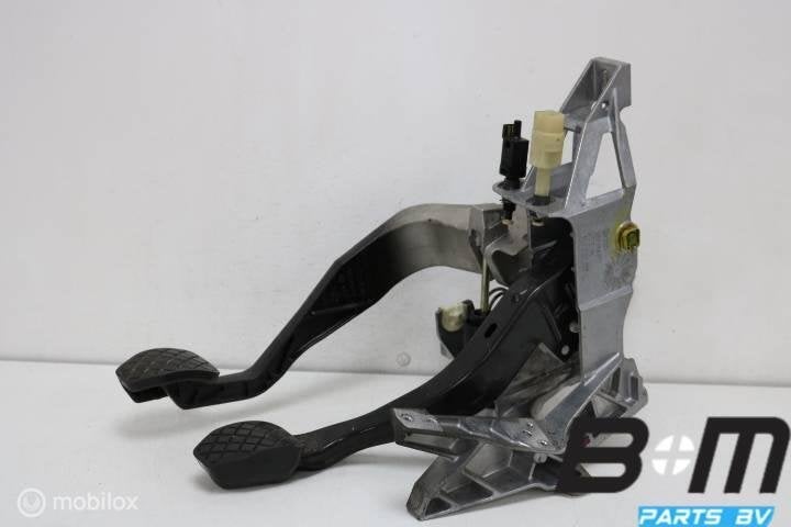 Koppeling en rempedaal VW Passat 3BG 8D1721117L, Gebruikt