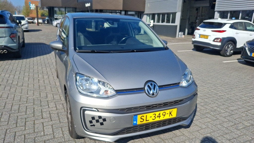 Volkswagen e-Up! e-up! | 82 PK | Automaat | Airco | Lichtmet, Auto's, Volkswagen, 12 maanden, Stof, 133 km, Origineel Nederlands