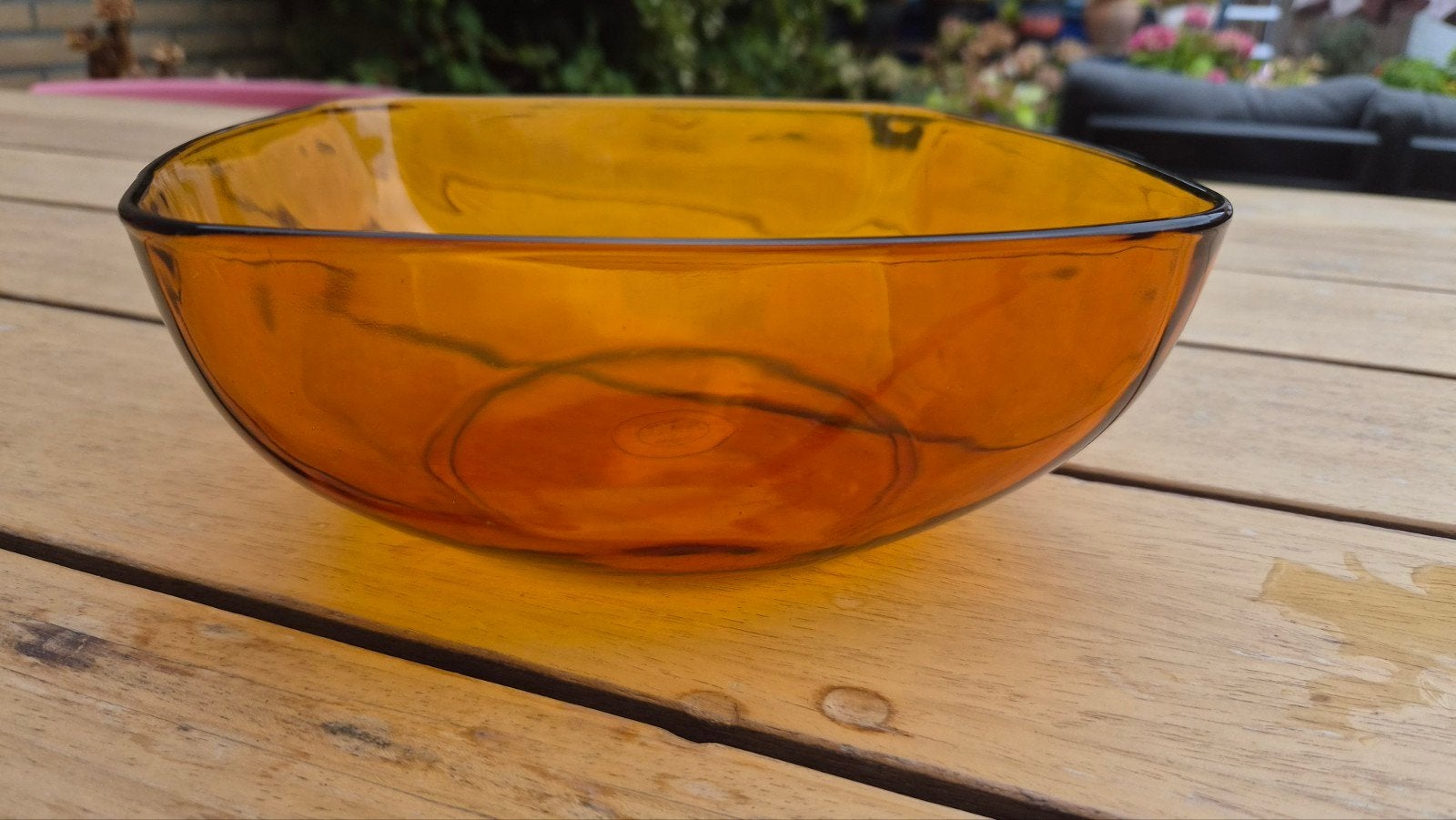 Grote vintage Duralex schaal - amber/bruin glas- jaren 70, Ophalen of Verzenden