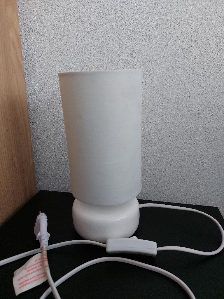 Wit tafel lampje, Ophalen of Verzenden, Gebruikt, Stof, Minder dan 50 cm