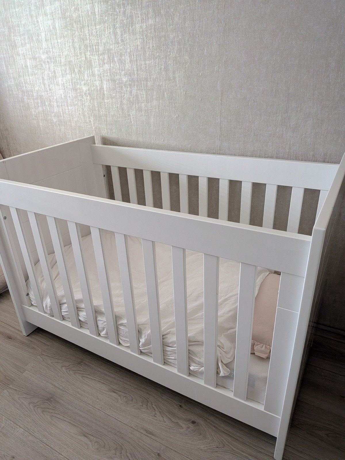 Ledikant Bopita wit, Kinderen en Baby's, Babywiegjes en Ledikanten, Ophalen, Zo goed als nieuw, Ledikant