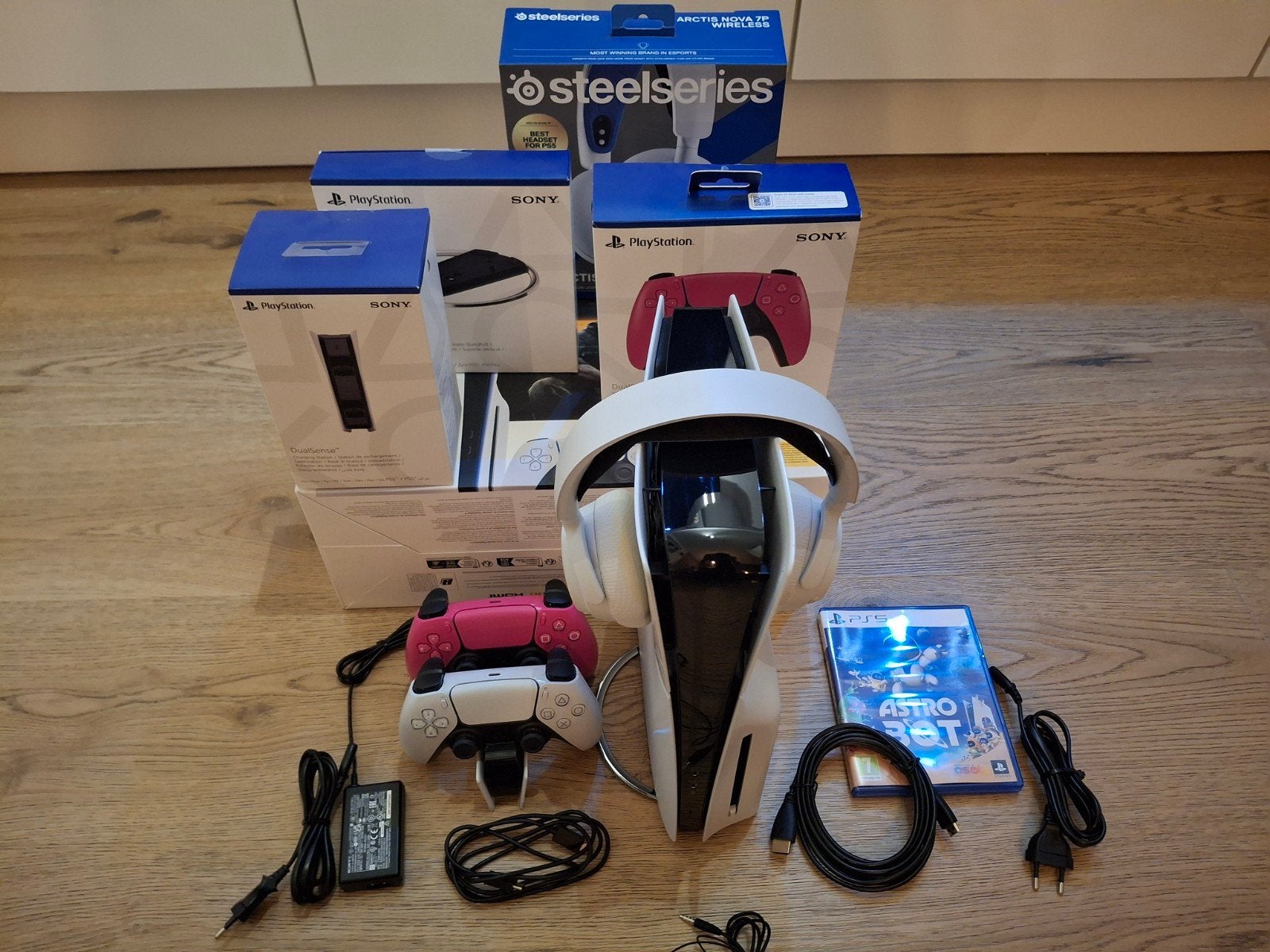 PS5 disc editie, 2 controllers, stand, dock, game, headphone, Spelcomputers en Games, Ophalen, 1 speler, Zo goed als nieuw, Platform