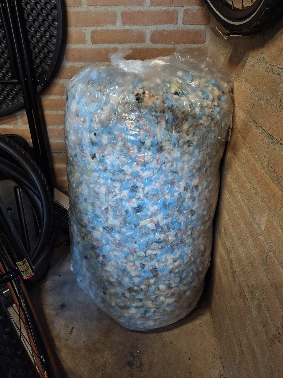 Grote zak schuimrubber vlokken voor kussenvulling, Ophalen, Overige merken, Meerkleurig, Nieuw