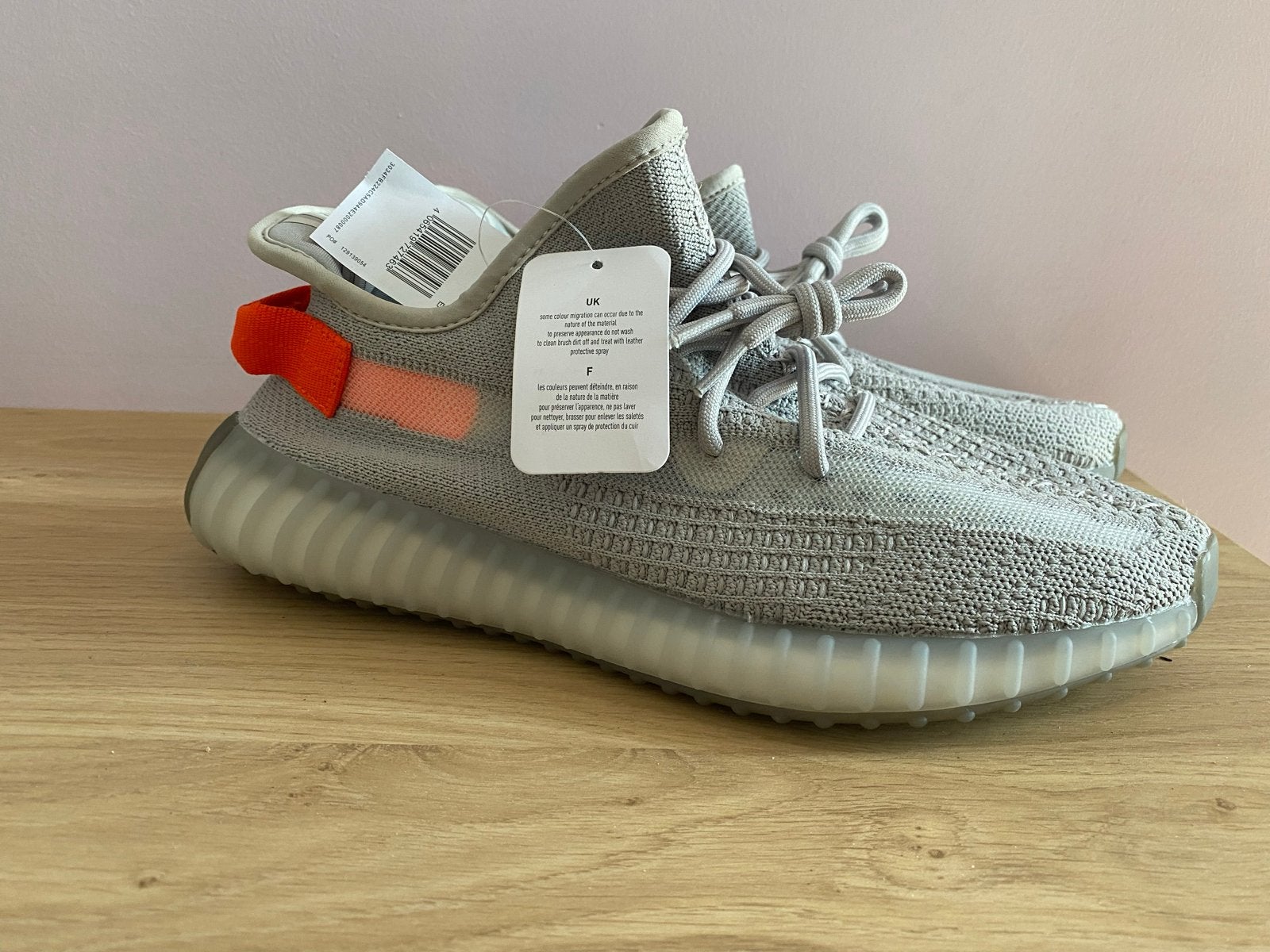 Yeezy 350 - Maat 43 (valt als 42.5), Overige kleuren, Nieuw, Ophalen of Verzenden, Sneakers of Gympen