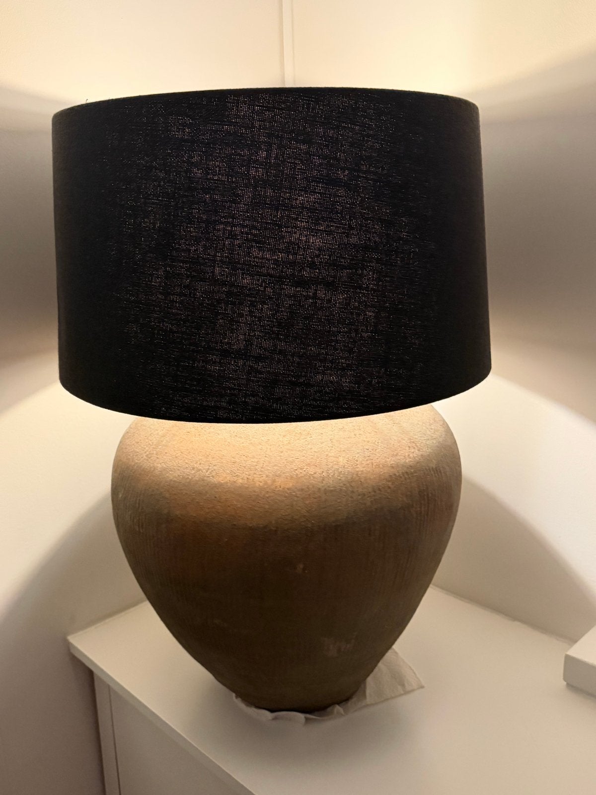 Stijlvolle kruiklamp met zwarte kap, Gebruikt, Zwart, Steen/keramiek, Landelijk
