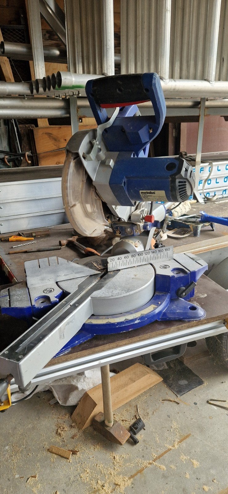 Metabo afkortzaag met zaagbok DE7023-XJ, Ophalen, Gebruikt, Metabo kgs 216, Afkortzaag