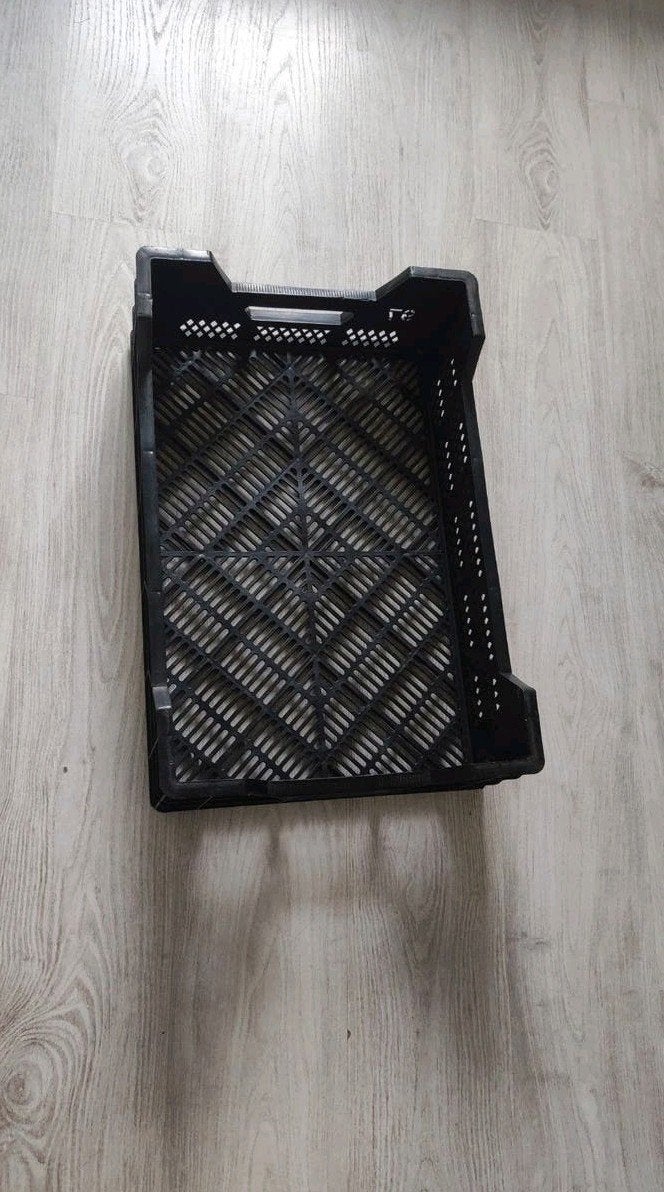 Zwarte plastic krat 60 × 40 cm, Doe-het-zelf en Verbouw, Ophalen, Gebruikt, 40 tot 60 cm, 50 tot 75 cm