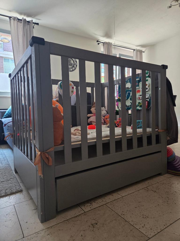 Box met/of zonder accessoires, Kinderen en Baby's, Boxen, Ophalen, Gebruikt, Rechthoekig, In hoogte verstelbaar