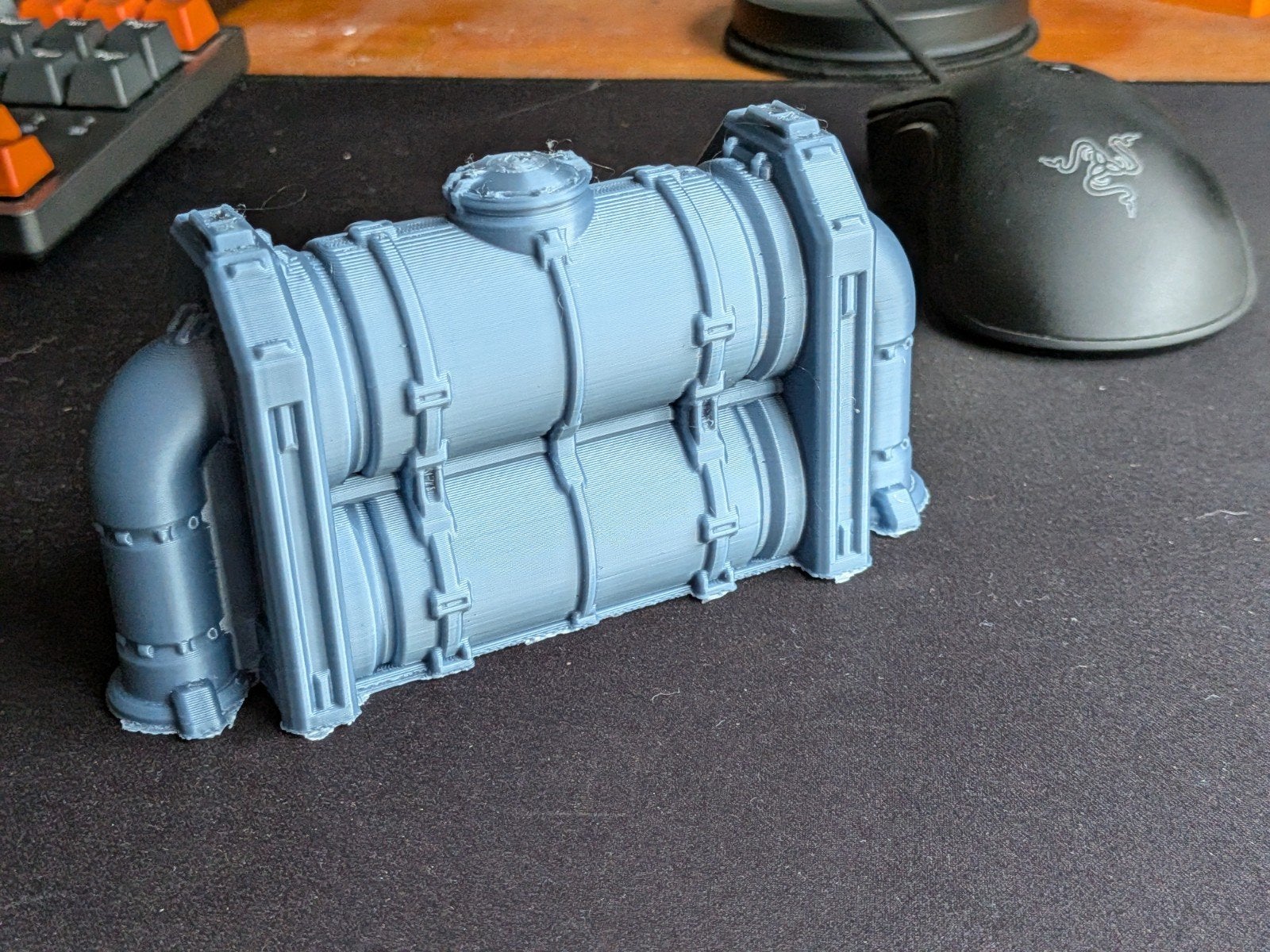 Warhammer 40k Terrein: Dubbele Tank met Pijpen, Ophalen of Verzenden