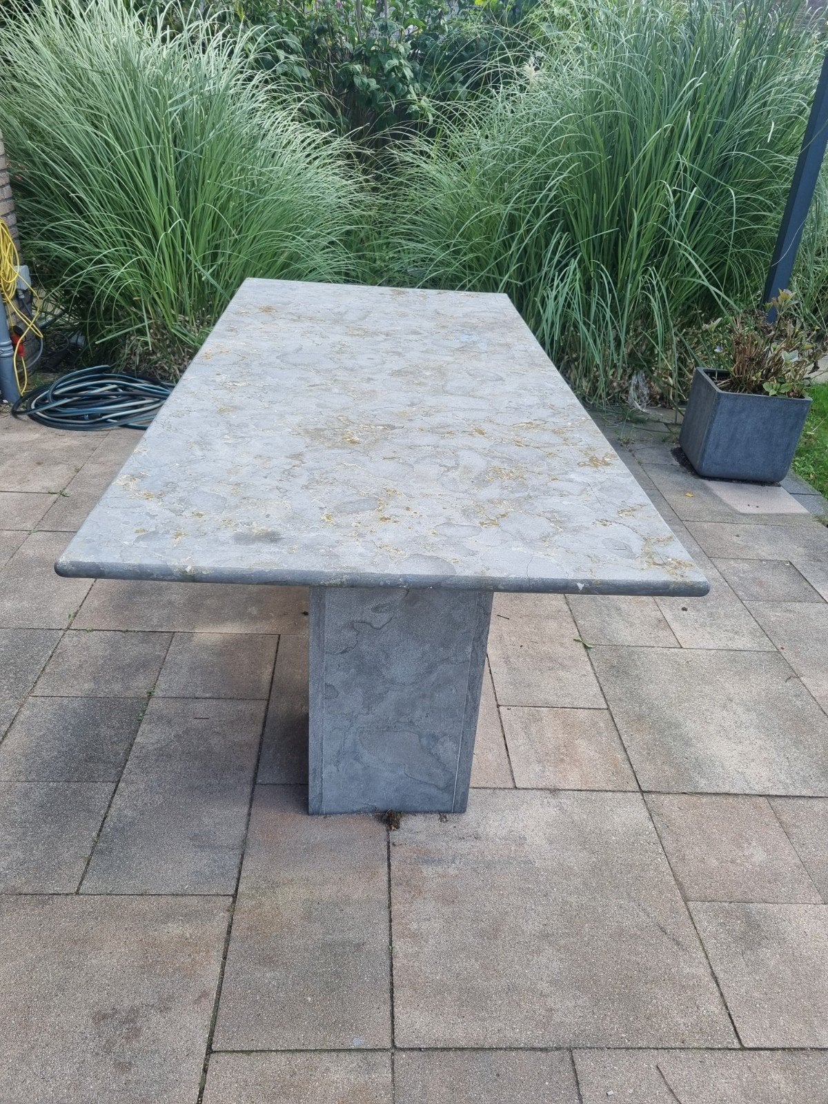 Belgisch hardstenen tuintafel, Ophalen