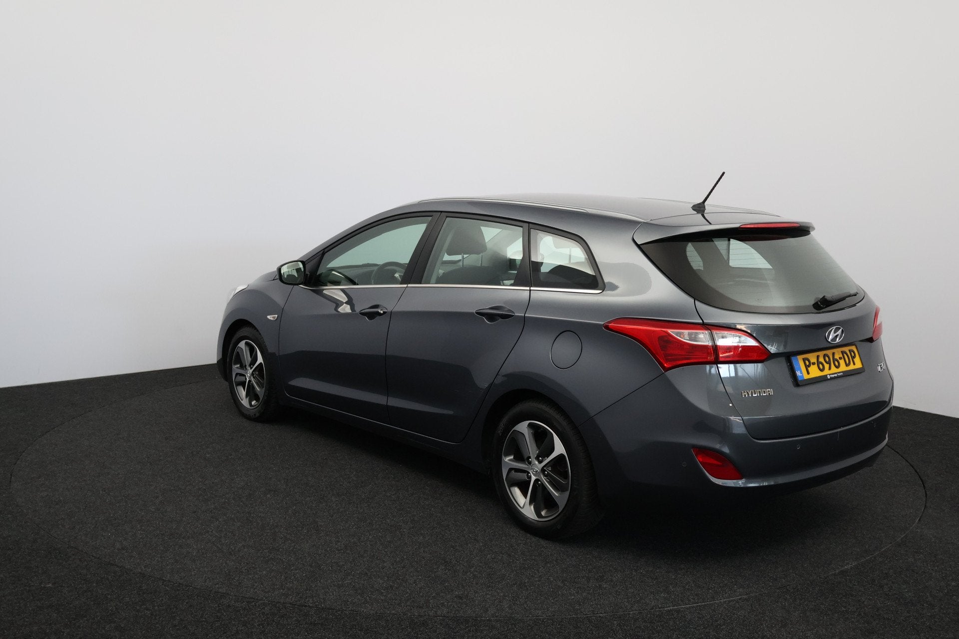 Hyundai I30 CW 1.4 i-Drive/ Stoel + Stuurverw/ 16'' LMV/ Air, Auto's, Voorwielaandrijving, LED verlichting, Gebruikt, Handgeschakeld