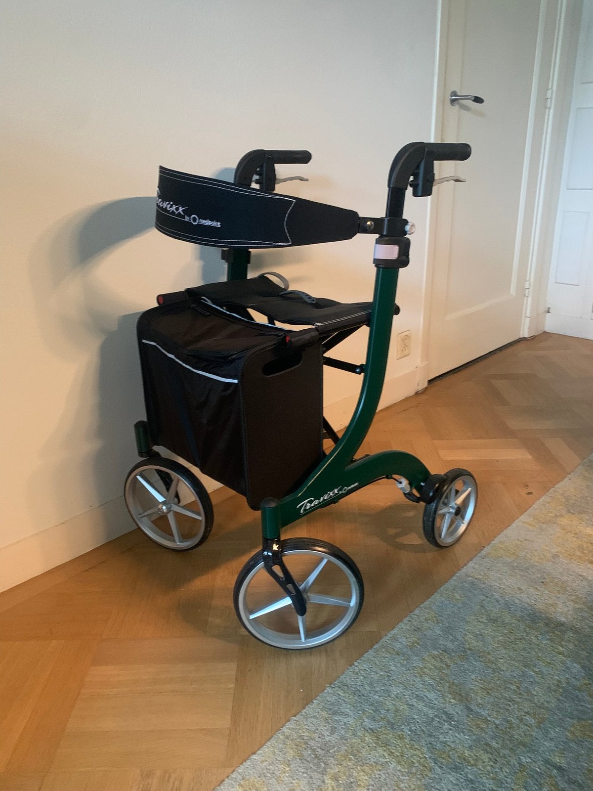 Travixx Deluxe Rollator, Diversen, Rollators, Ophalen, Lichtgewicht, Zo goed als nieuw