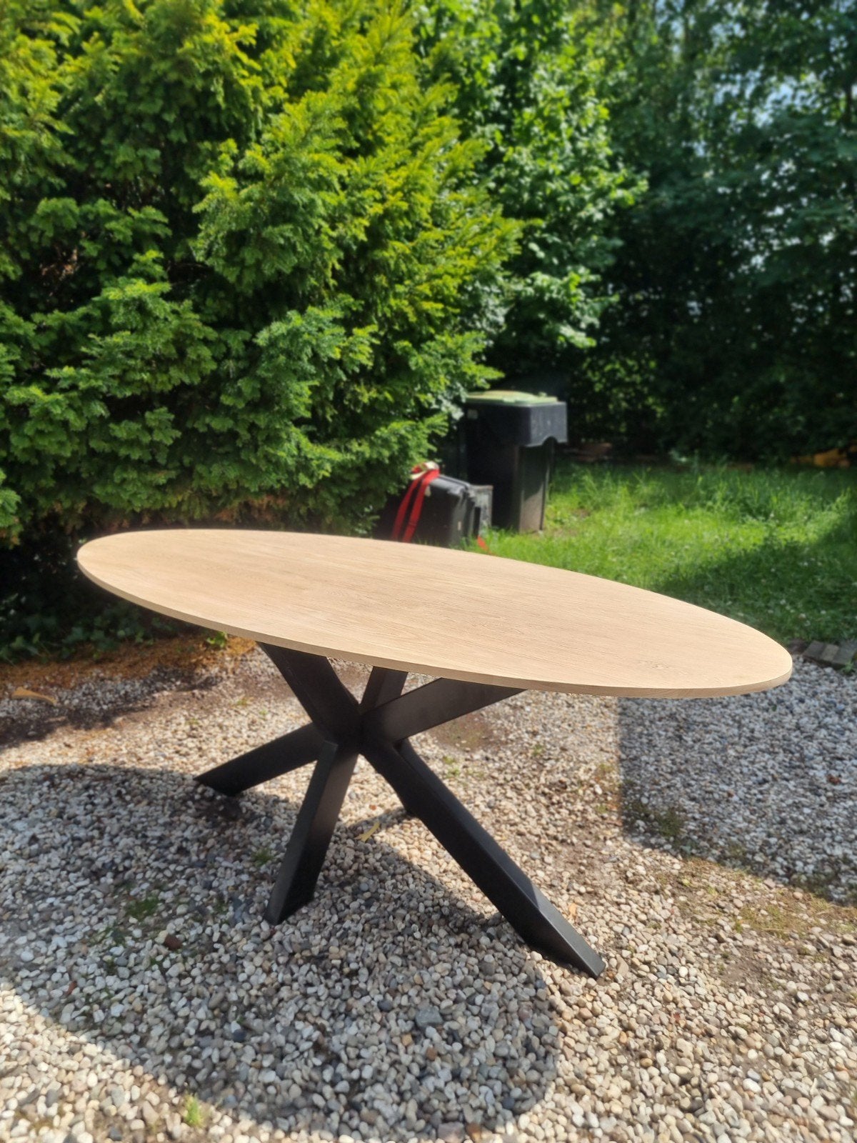 Elegante massief eiken ovale eettafel, Huis en Inrichting, Ophalen, Ovaal, 200 cm of meer, 50 tot 100 cm