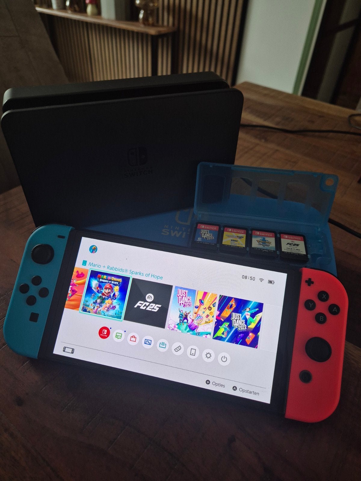 Nintendo Switch met 7 spellen en accessoires, Spelcomputers en Games, Games | Nintendo Switch, 3 spelers of meer, Ophalen of Verzenden