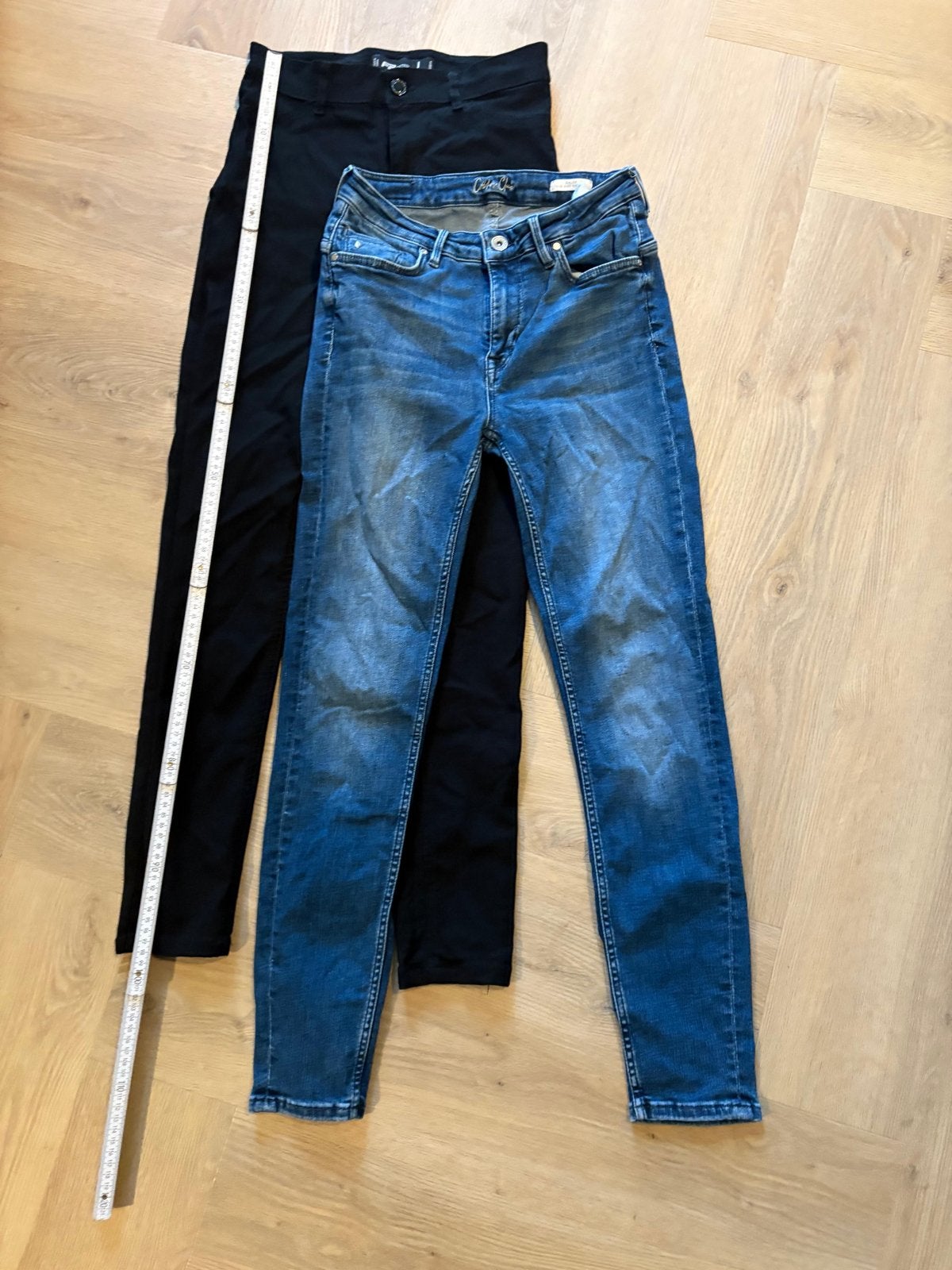 Jeans en zwarte broek, maat L, gedragen, Verzenden, Gedragen, Blauw, W30 - W32 (confectie 38/40)