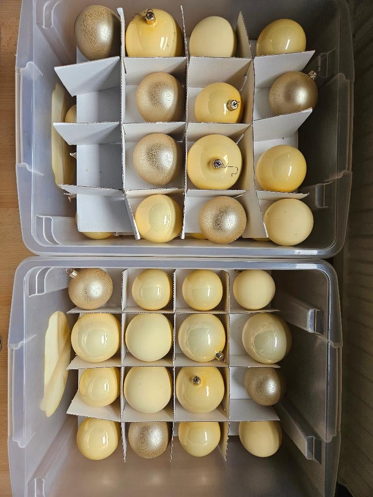 Kerstballen cremekleurig 77 stuks, Diversen, Kerst, Ophalen, Gebruikt