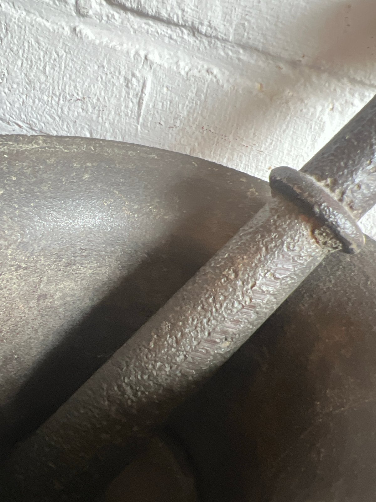 Antieke gietijzeren vijzel met stamper, Antiek en Kunst, Ophalen of Verzenden