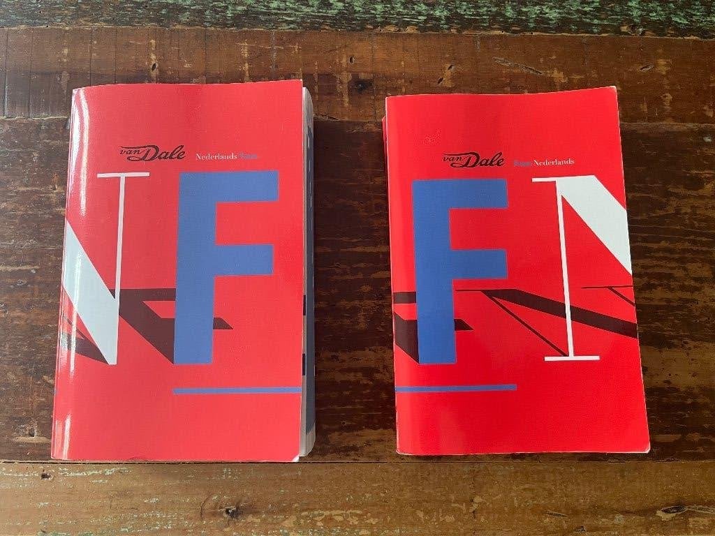 Woordenboeken NL-Fr en Fr-NL, Boeken, Ophalen, Frans, Van Dale, Zo goed als nieuw