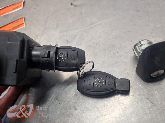 Elektronisch kontaktslot van een Mercedes Vito, Gebruikt, -, Ophalen of Verzenden, -